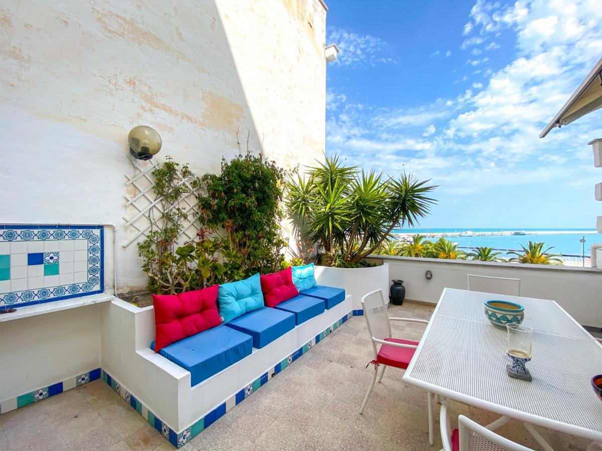 Terrazza Diomede- Manfredi Homes & Villas มันเฟรโดเนีย ภายนอก รูปภาพ