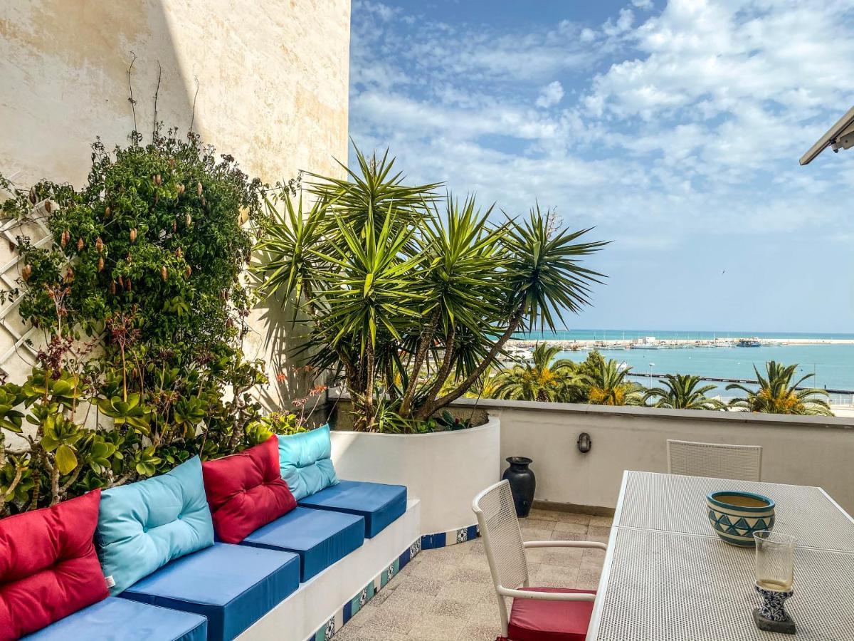 Terrazza Diomede- Manfredi Homes & Villas มันเฟรโดเนีย ภายนอก รูปภาพ