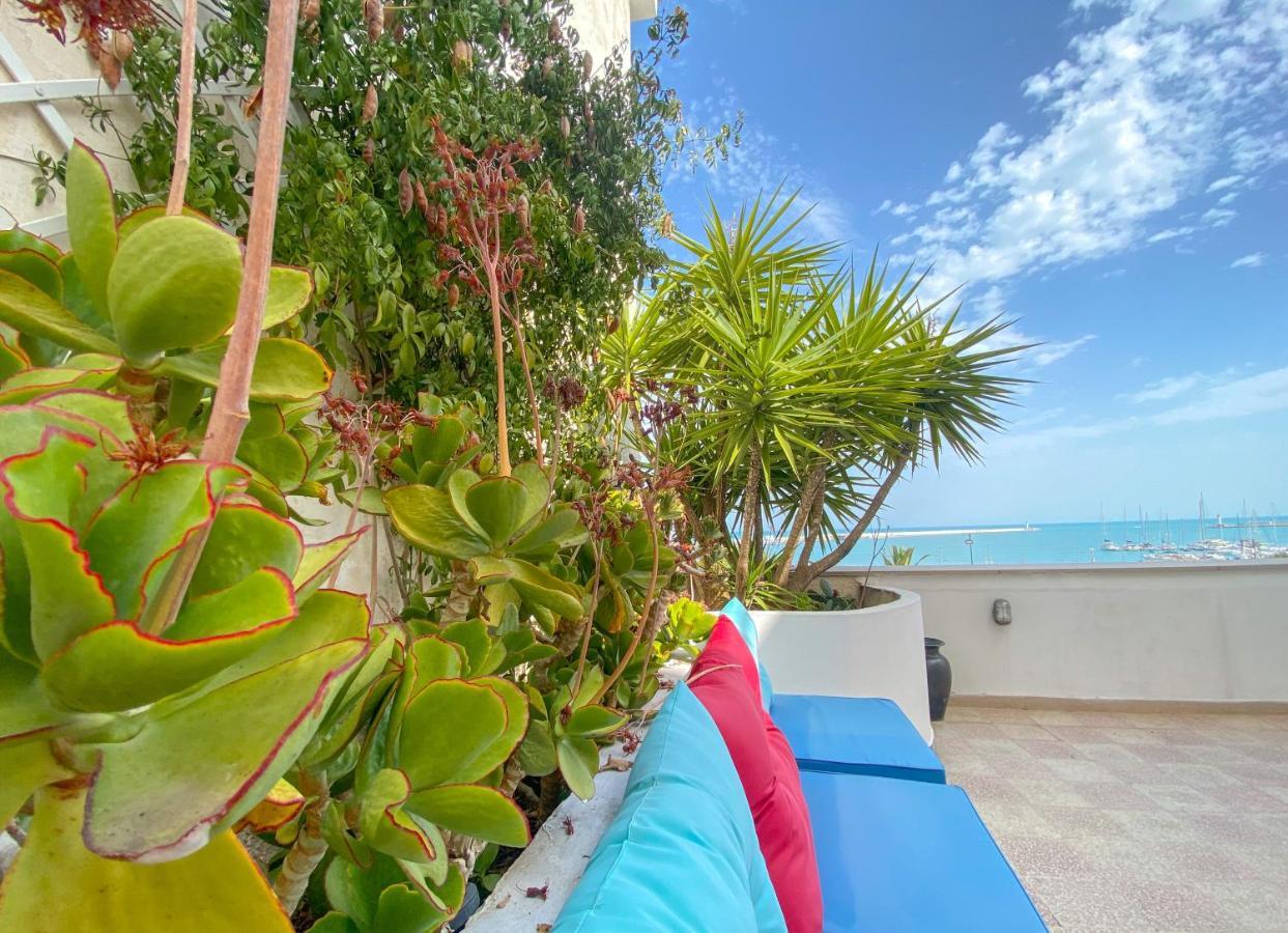 Terrazza Diomede- Manfredi Homes & Villas มันเฟรโดเนีย ภายนอก รูปภาพ