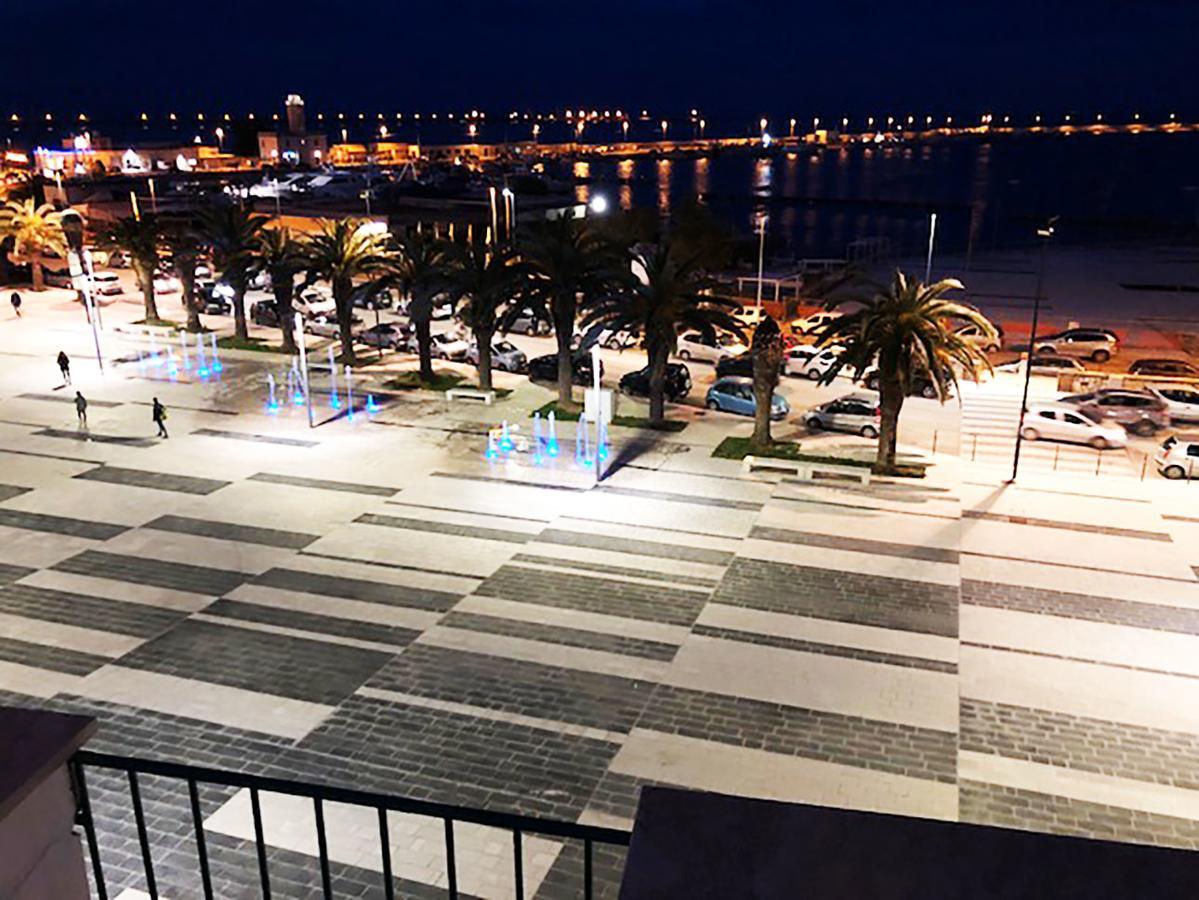 Terrazza Diomede- Manfredi Homes & Villas มันเฟรโดเนีย ภายนอก รูปภาพ